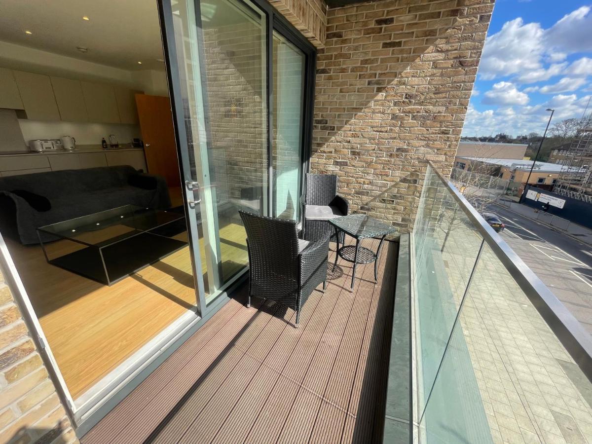 Luxury London Apartment - Steps To East Croydon Train Station ภายนอก รูปภาพ